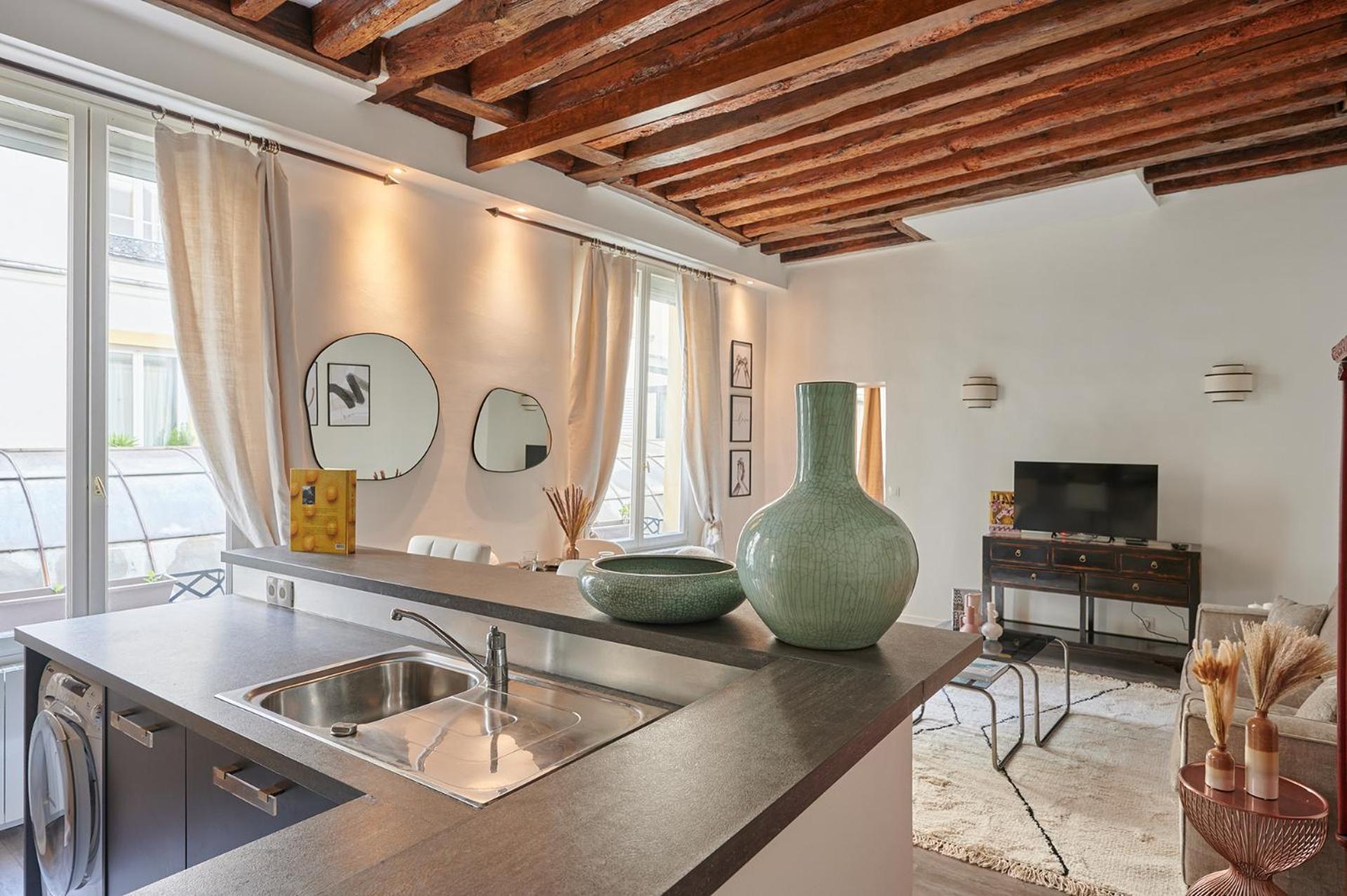 Apartment Center Of Paris By Studio Prestige Exteriör bild